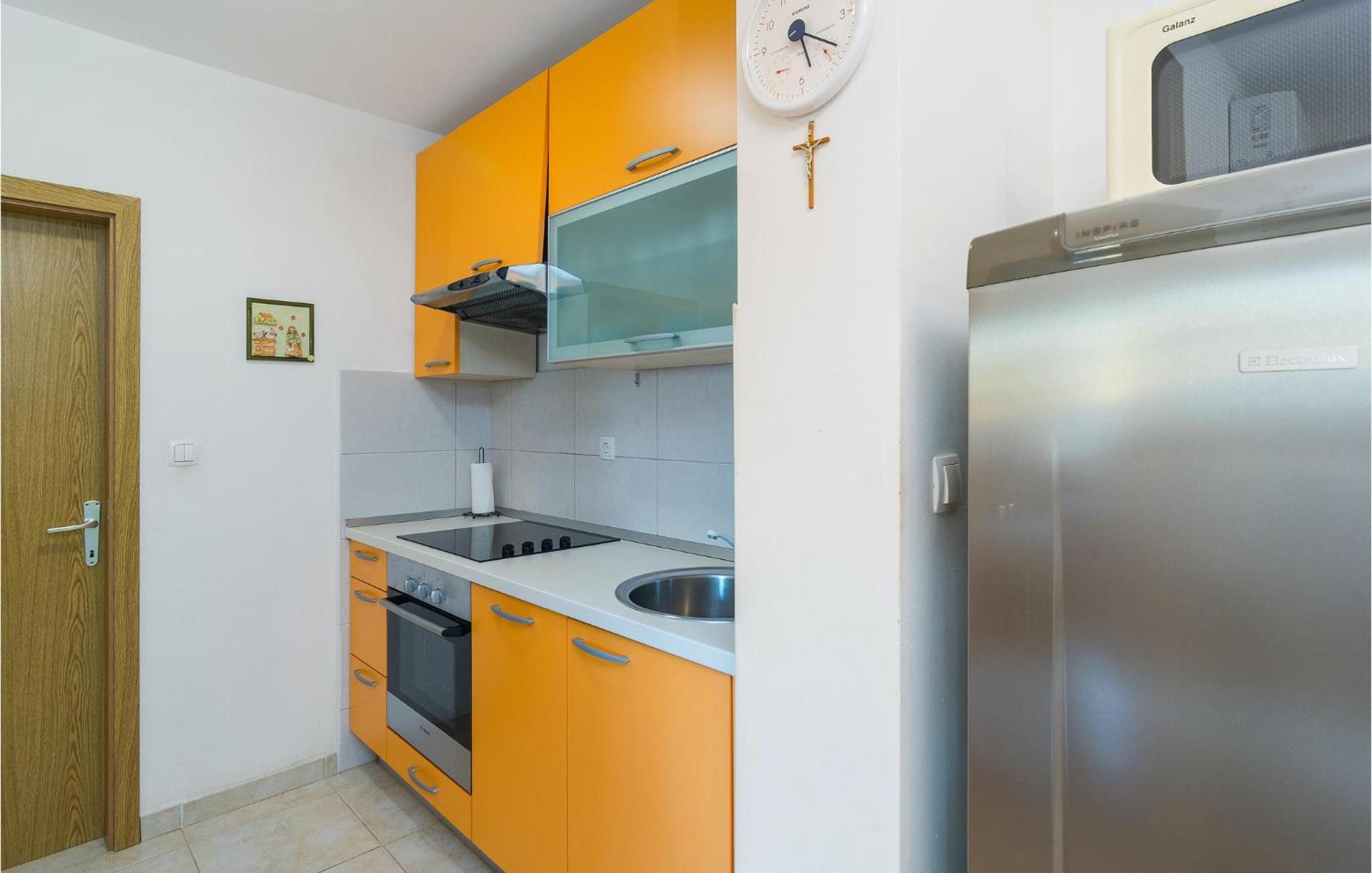 Nice Home In Postira With Outdoor Swimming Pool Luaran gambar